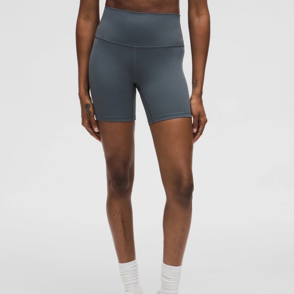 Lululemon align shorts 6 - Picture 1 of 4